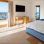 Dea Overlooking The Harbor Of Villa *