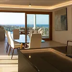 Dea Overlooking The Harbor Of Villa