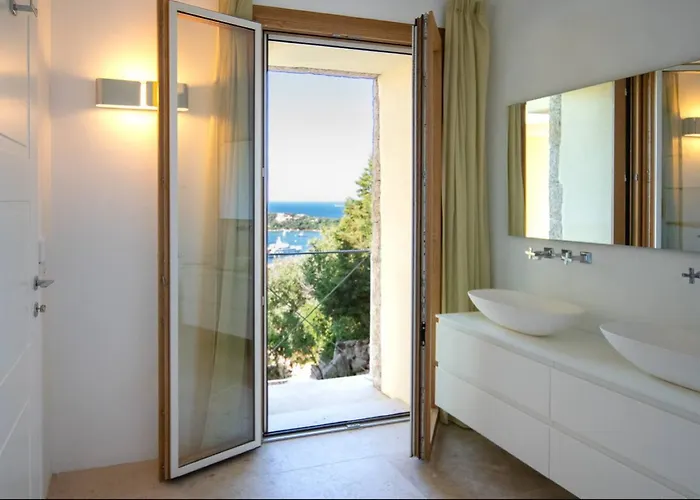 Dea Overlooking The Harbor Of Вилла